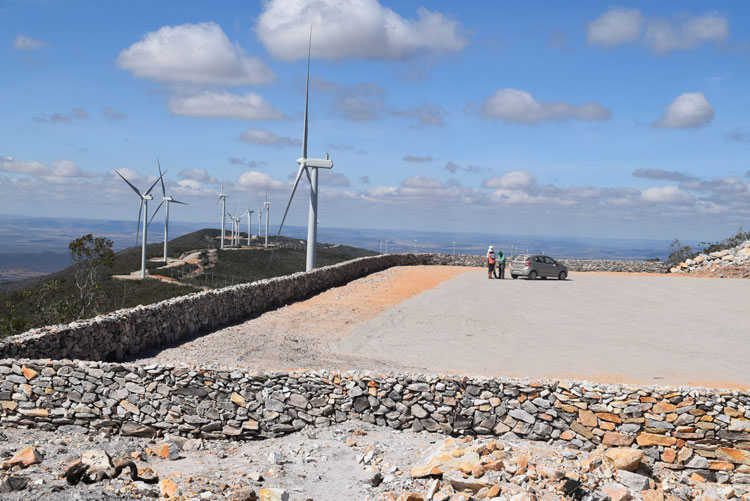 Obras do Parque Eólico de Cristalândia preservam cerca de pedras da época da ocupação de Brumado