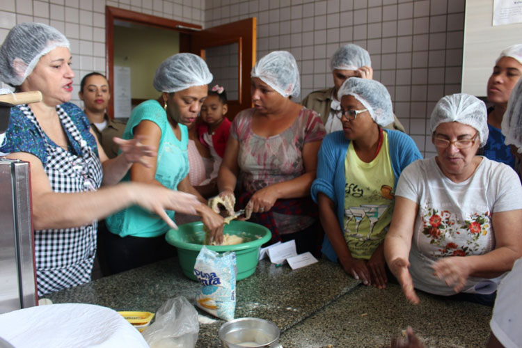 Base Comunitária de Segurança de Vitória da Conquista promove curso de panificação