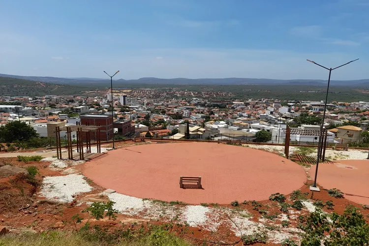 El Niño deve provocar intervalos de calor extremo e chuvas torrenciais até o final do verão