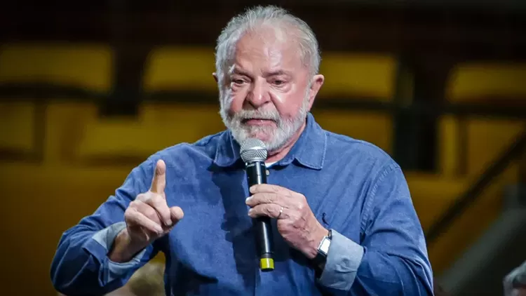 61% acham que Lula age mal ao trocar cargos e verba por apoio, diz Datafolha
