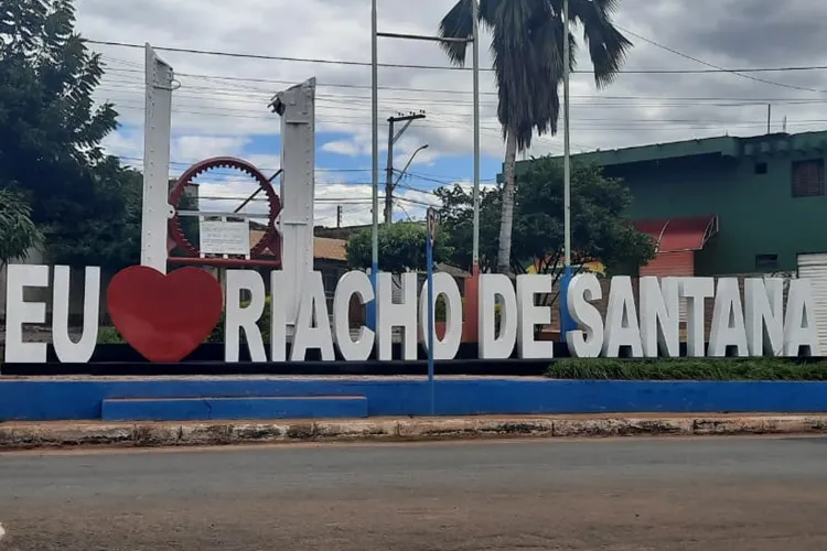 Empresa com endereço em oficina vence licitação de R$ 2 milhões em Riacho de Santana