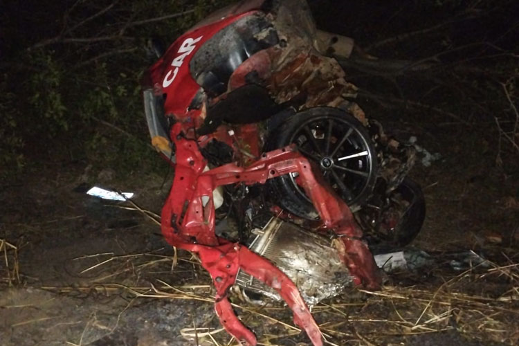 Aracatu: Jovem morre após perder controle de veículo e bater em árvores na BA-262
