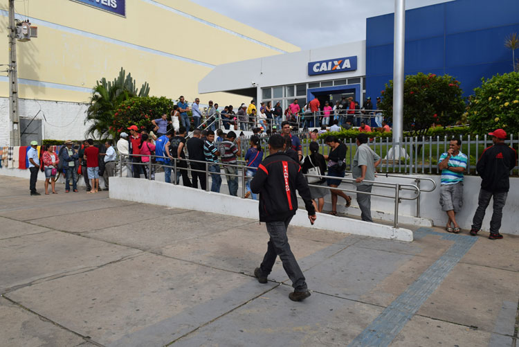 Brumado: Agência da Caixa abre hoje para pagamento de auxílio emergencial