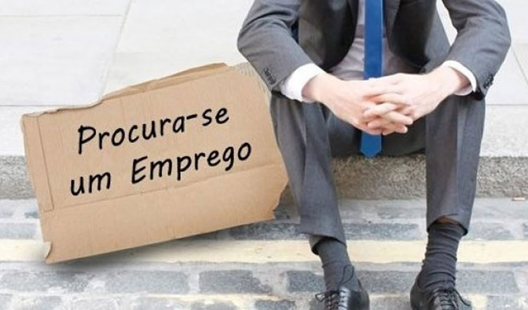 IBGE: Desemprego cai para 12,4%, mas ainda atinge 13 milhões