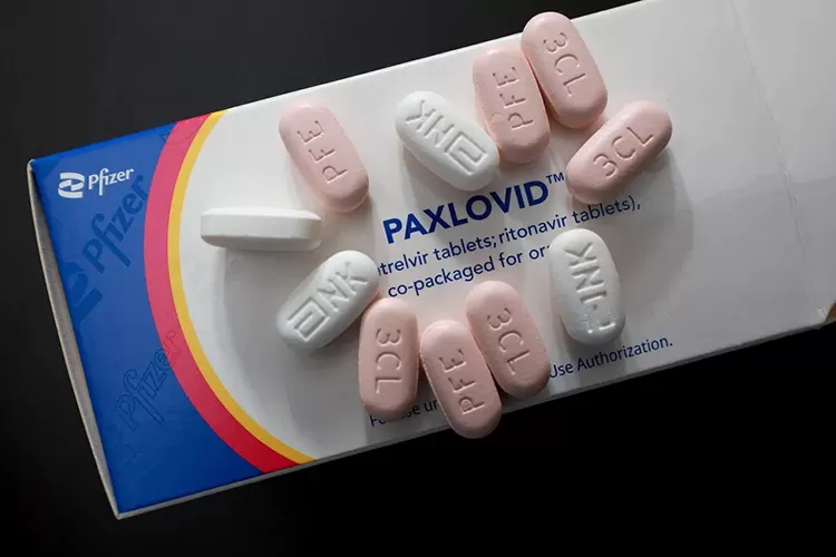 Covid-19: Antiviral da Pfizer continua eficaz para reduzir hospitalização e morte, diz estudo