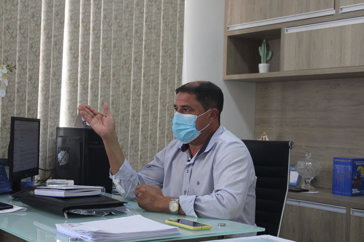 Malhada de Pedras: Prefeito vai consultar secretaria de saúde sobre uso de máscaras