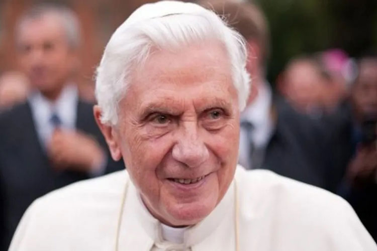 Morre o Papa Bento XVI aos 95 anos