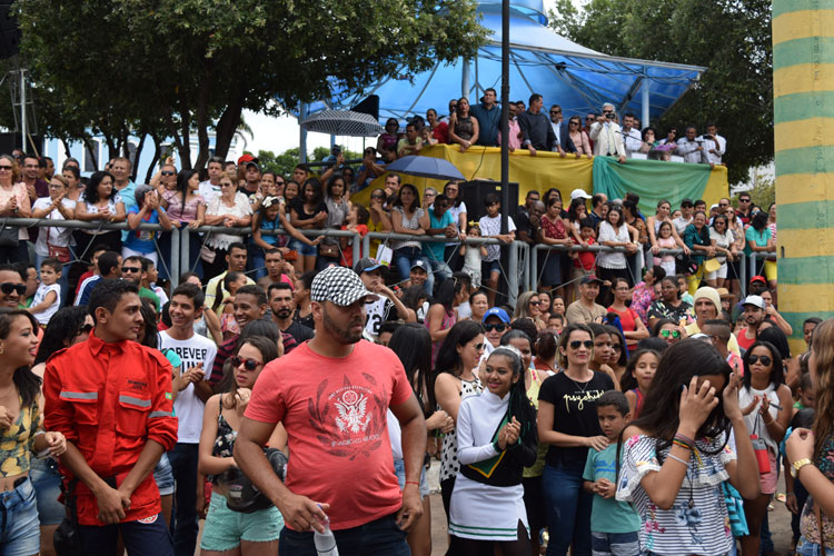 Brumado: Excluídos repudiam Eduardo Vasconcelos e convocam vice-prefeito a voltar à militância de esquerda