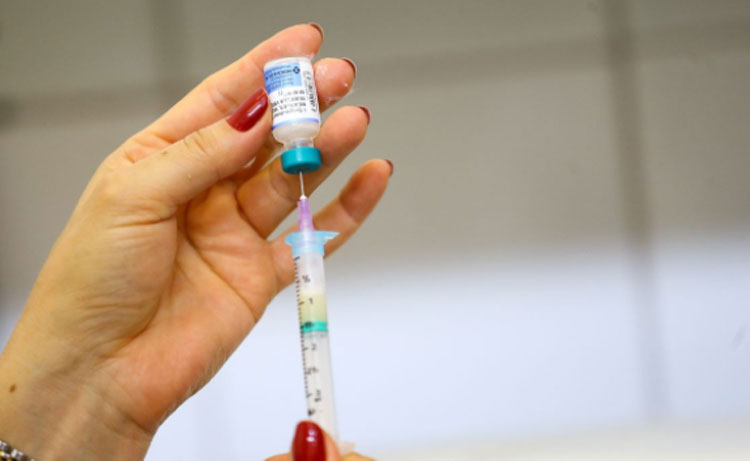 Qual a importância da vacinação efetiva contra a Covid-19?
