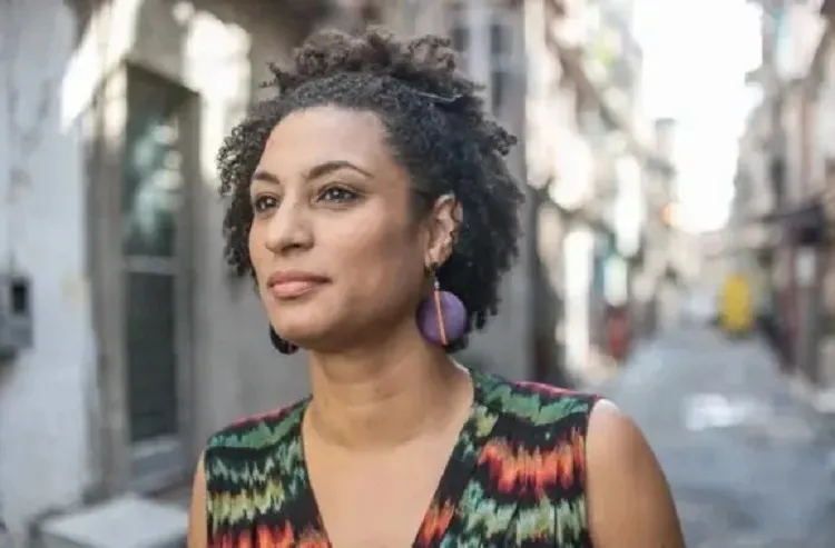 Polícia Federal cumpre mandado de prisão em operação que apura morte de Marielle Franco