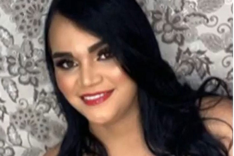 Mulher é morta a facadas dentro de casa em Irecê