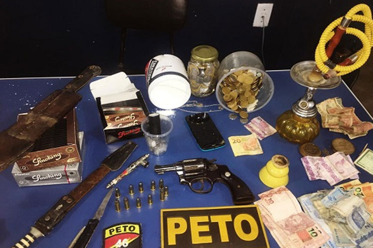 PM apreende drogas e arma na zona rural de Livramento de Nossa Senhora