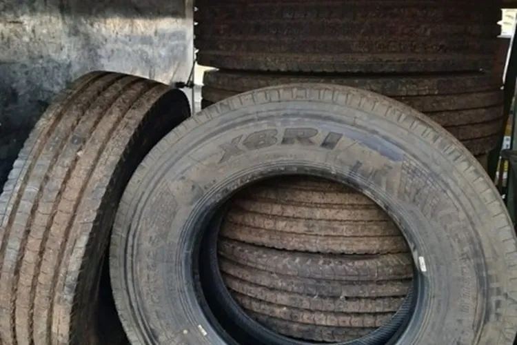 PRF apreende 10 pneus contrabandeados em Vitória da Conquista