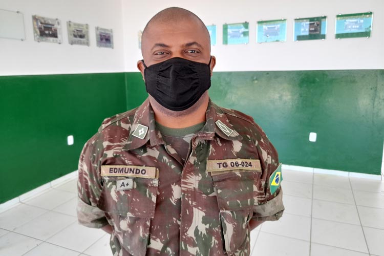 Brumado: Tiro de Guerra lembra o dia do soldado e Subtenente parabeniza recrutas