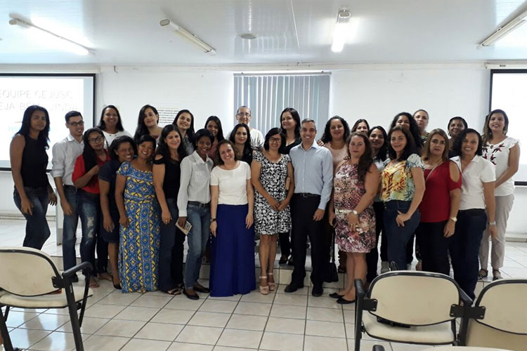 Sesoc promove encontro com a equipe do Cejusc em Brumado