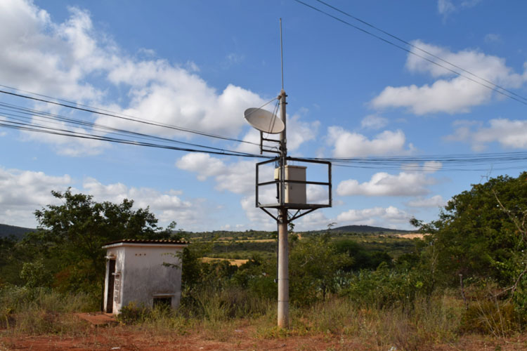 Brumado: 'Sinal de celular foi pura enrolação eleitoral', reclamam moradores de Ubiraçaba