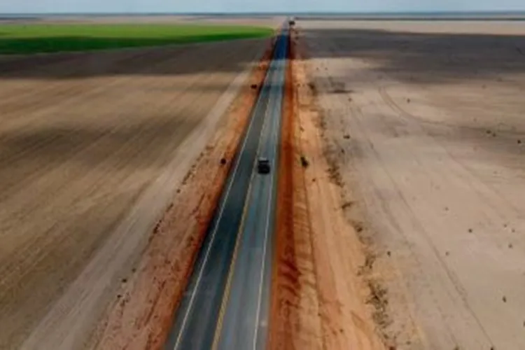 Setor agrícola investe em 265 km de pavimentação para no Oeste baiano