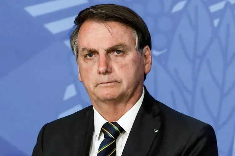 Jair Bolsonaro diz que Alexandre de Moraes quer 'alijá-lo da política'