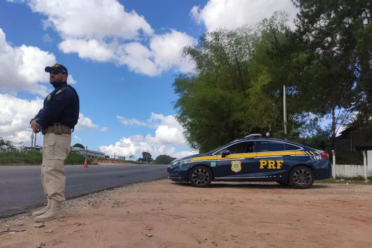 PRF localiza duas motocicletas roubadas em Vitória da Conquista