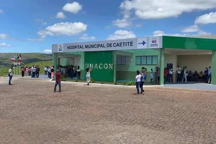 Mãe relata suspensão das sessões de quimioterapia da filha na Unacon em Caetité