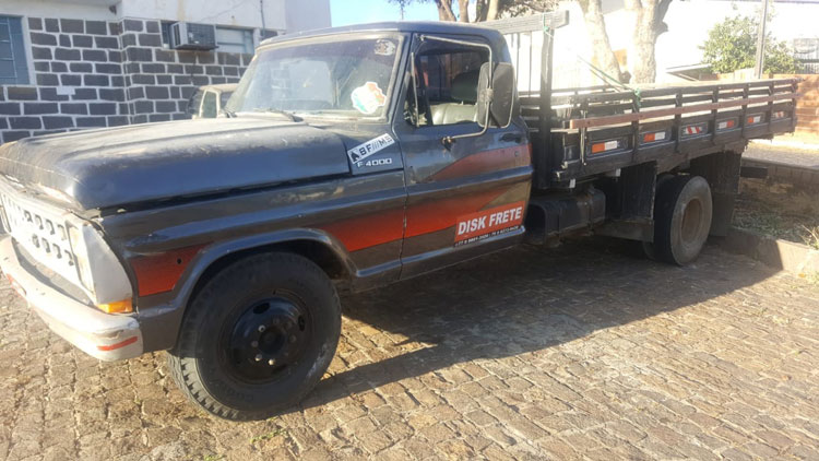 Veículo furtado em Guanambi é recuperado pela polícia em Caetité
