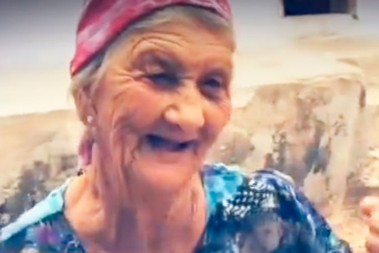 Rio do Antônio: Idosa de 97 anos realiza sonho de conhecer o cantor Amado Batista