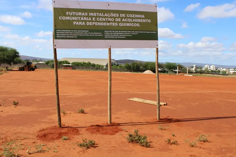 Prefeitura suspende obras de albergue em terreno da União em Brumado