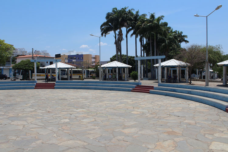 Primavera quente com calor de 41°C em Brumado