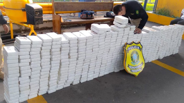 Polícia apreende mais de meia tonelada de cocaína na Via Dutra