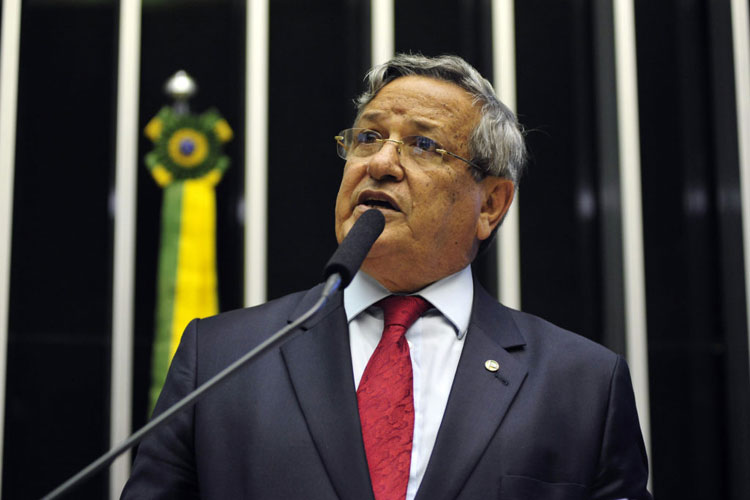 Em Brumado, Benito Gama usa cota da Câmara dos Deputados para se hospedar durante campanha