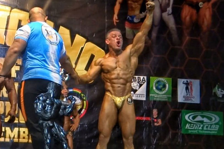 Brumadense Alípio Júnior é vice-campeão sul-americano de fisiculturismo