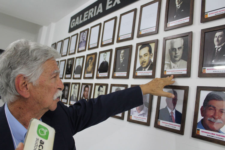 Brumado: Prefeito reprova renomeação do Fórum e quer homenagear Dr. Duarte Moniz