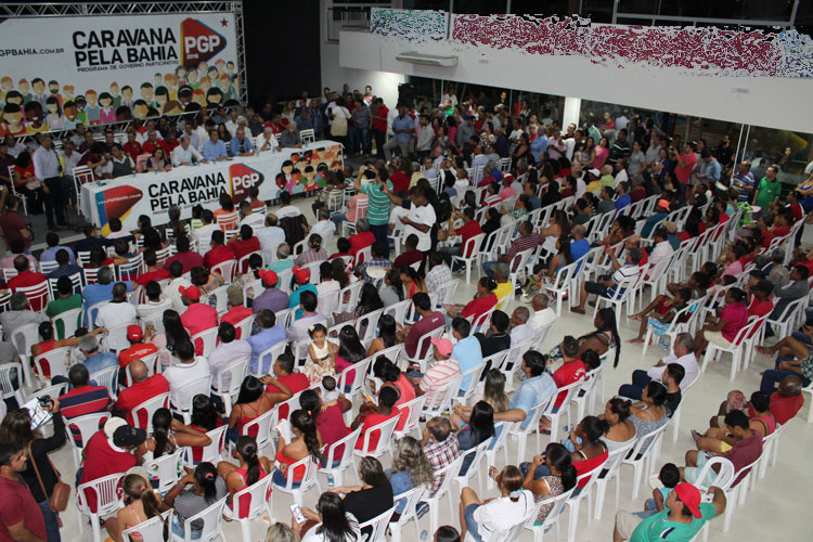 Rui Costa visita Brumado com a caravana do Programa de Governo Participativo