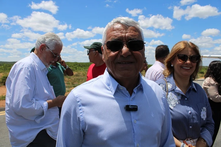 'Bem contemplados': Prefeito de Caetité destaca parceria forte com Governo do Estado