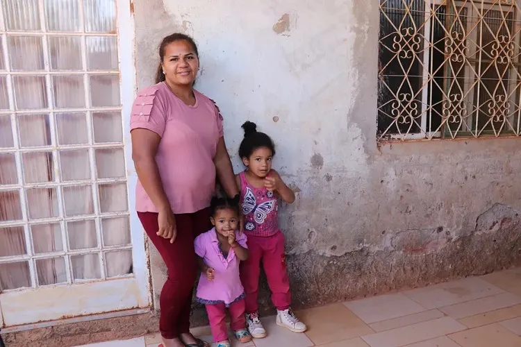 Crianças da maior favela do Brasil não têm acesso à cidade e ao lazer