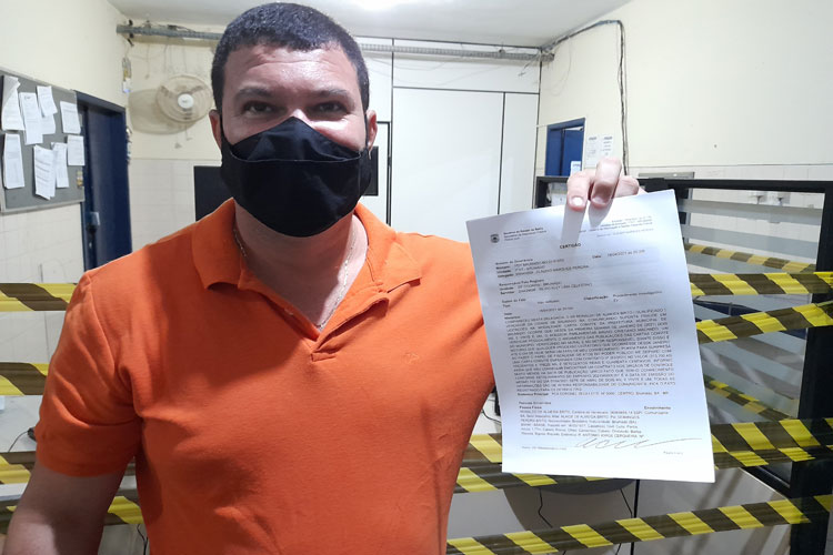 Brumado: Vereador aponta irregularidades em licitação da prefeitura e formaliza queixa às polícias civil e federal