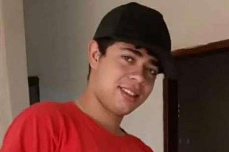 Jovem morre em hospital mais de 40 dias após ser baleado em comício político em Riacho de Santana