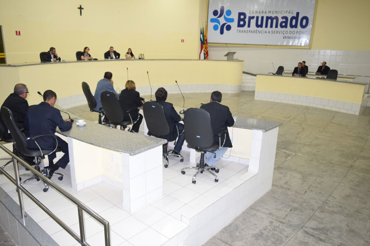 Projeto que trata de empréstimo consignado para servidores em Brumado é aprovado em segunda votação