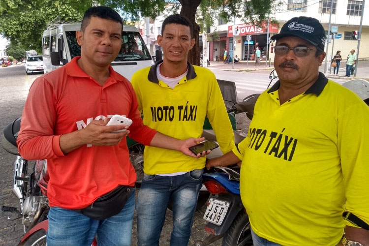 Demarcação da Zona Azul ameaça serviço de mototáxi não regulamentado em Brumado