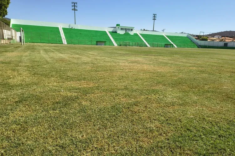 Estádio Gilbertão passa por reforma visando Intermunicipal e Campeonato Brumadense