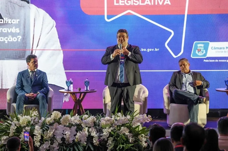 1º Encontro de Comunicação Legislativa reúne 50 municípios em Vitória da Conquista