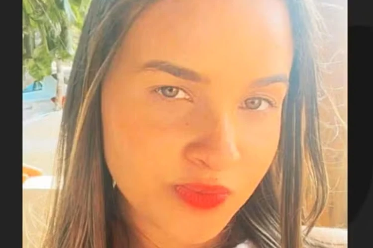 Porto Seguro: Jovem morre ao cair de carro em movimento após discutir com ex