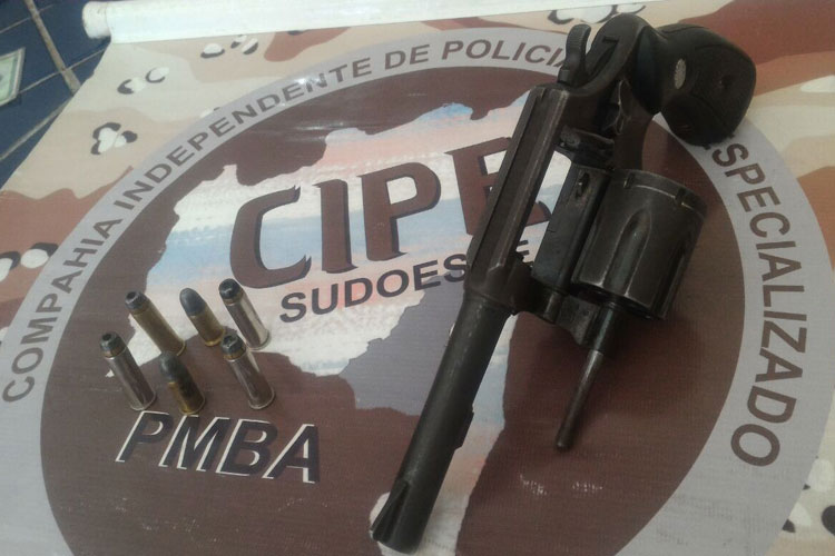 Brumado: Peto prende indivíduo com arma de fogo no Bairro das Flores