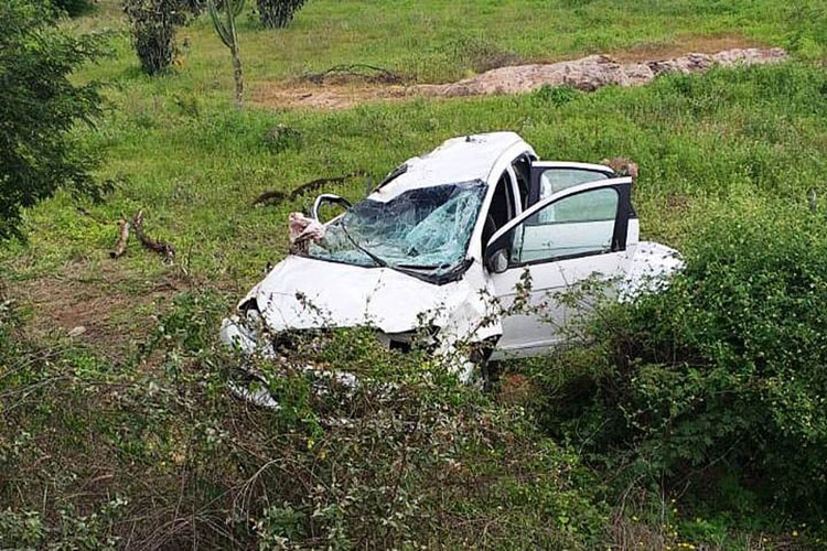 Acidente deixa uma pessoa morta e outras quatro feridas na BA-233, na região sisaleira