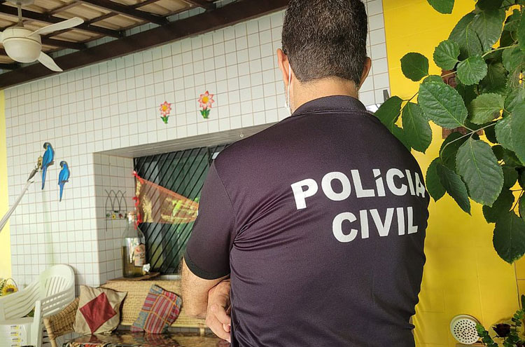 Dois policiais são presos acusados por assassinato em Amargosa