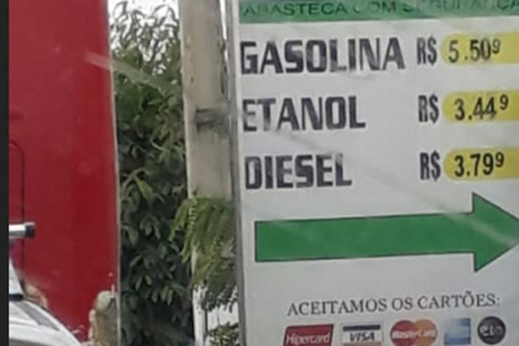 Gasolina é vendida a R$ 5,50 em Vitória da Conquista