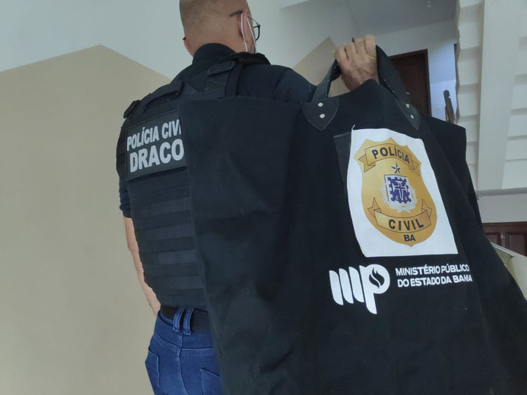 Dois são presos em operação contra sonegação fiscal e lavagem de dinheiro na Bahia