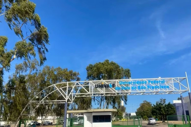 142 alunos tem sintoma de intoxicação após comer em restaurante da Univasf