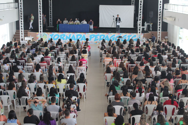 Jornada pedagógica destaca foco no desenvolvimento dos alunos em Brumado