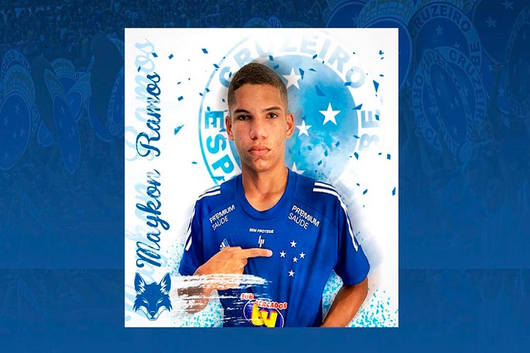 Jogador revelado pelo Ajax de Brumado assina contrato profissional com a base do time do Cruzeiro